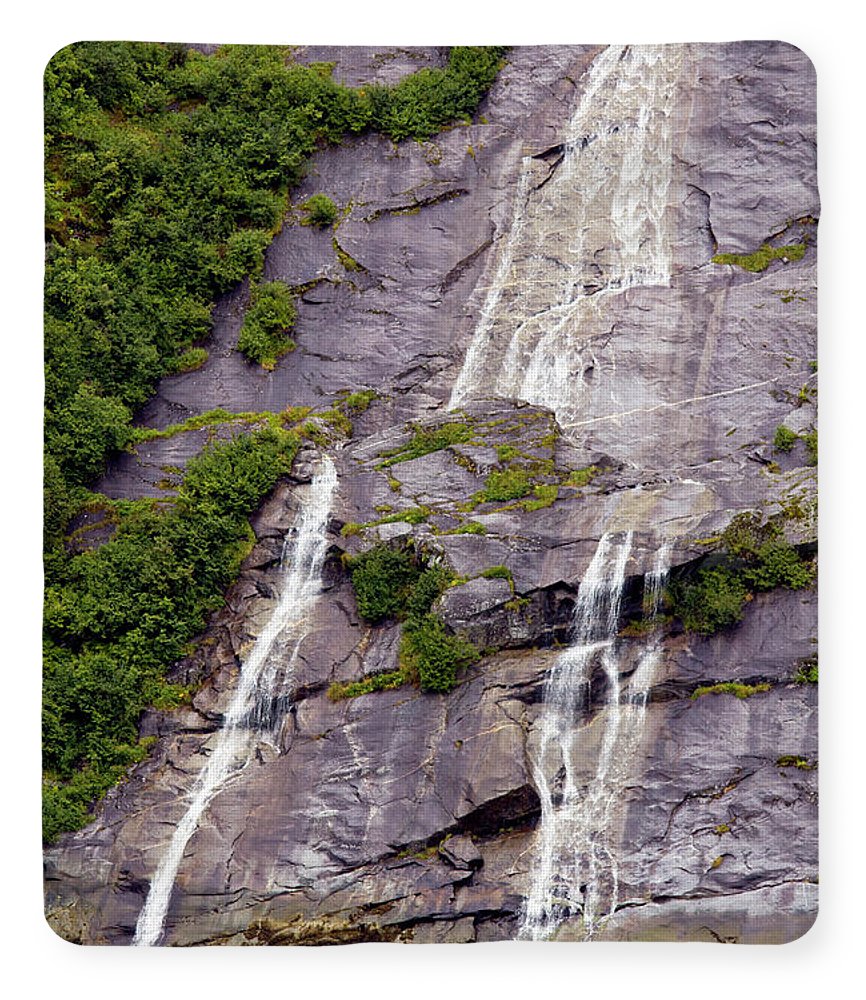 Split Sea Falls - Blanket